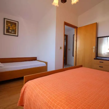 In Porec/istrien 10624 Appartamento