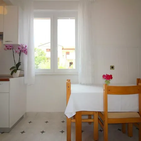 Apartmán In Porec/istrien 10624 Poreč