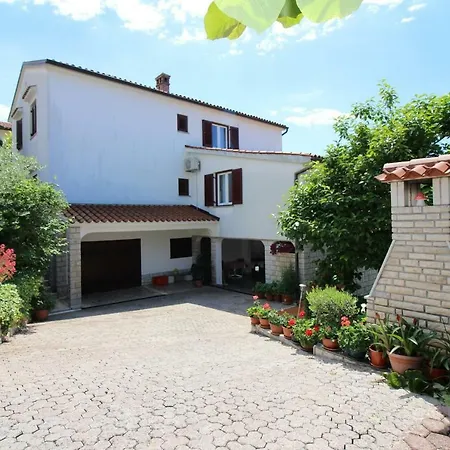 In Porec/istrien 10624 Appartamento